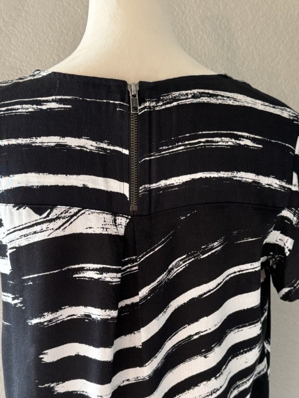 Michael Stars Womens S Small Black White Shift Dress - Picture 5 of 8